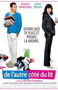 De l'autre côté du lit poster